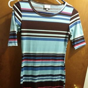Like new LulaRoe Stripped Julia XXS